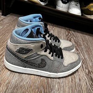 Nike Gray and Blue Athletic Shoes